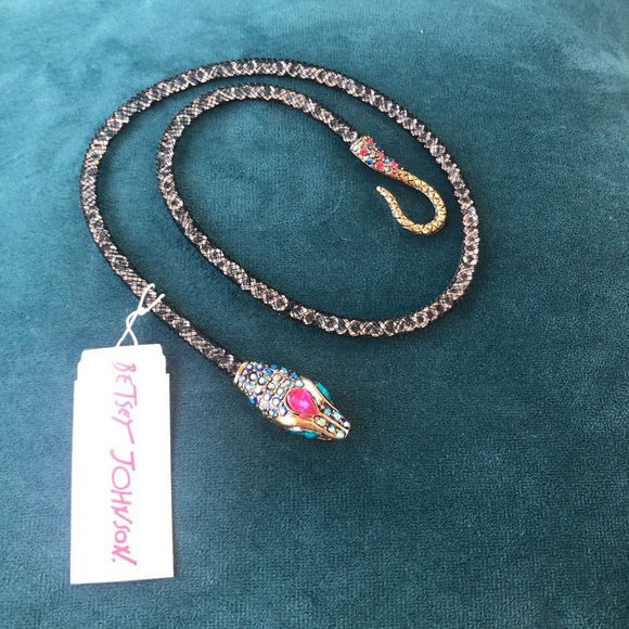 Betsey Johnson Jewelry - NWT Betsey Johnson Crystal Snake Mesh Necklace